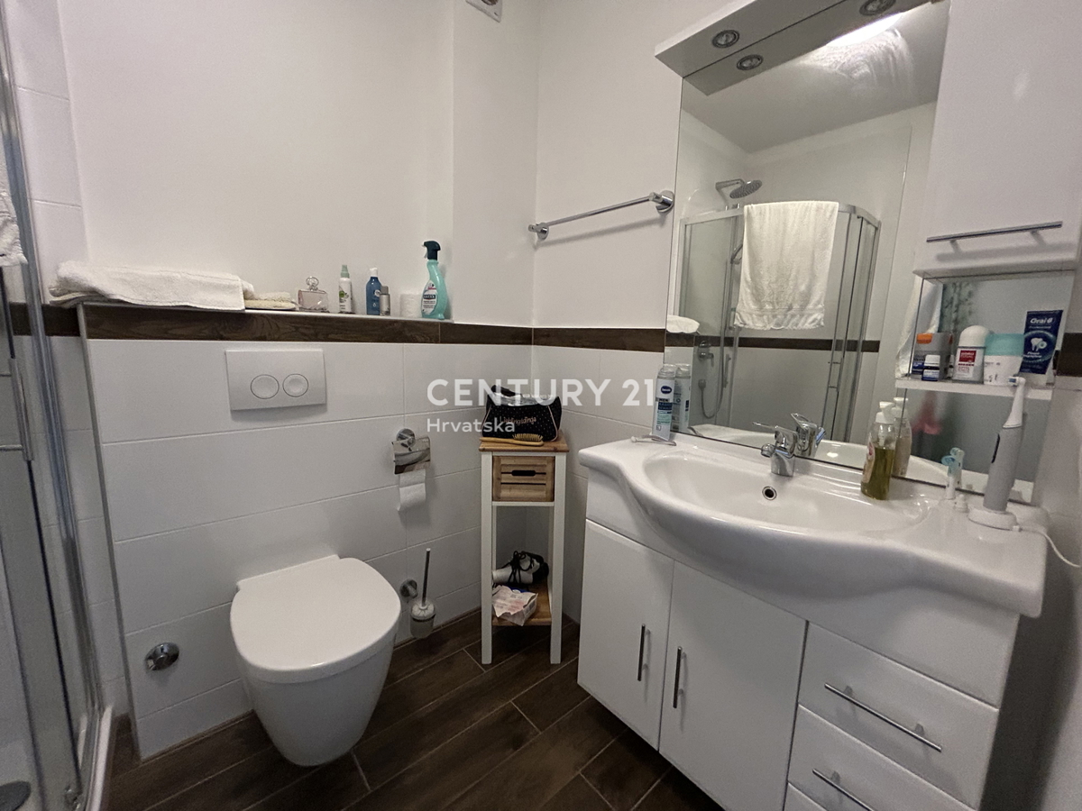 MEDULIN, VOLME, ESCLUSIVA DELL'AGENZIA, APPARTAMENTO A SOLI 200 METRI DAL MARE E DALLA SPIAGGIA