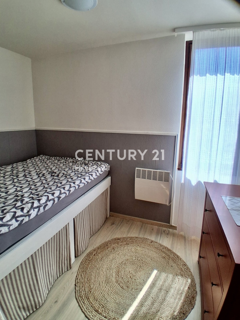 POREČ, ČERVAR PORAT, APPARTAMENTO DUE LOCALI IN PRIMA FILA SUL MARE