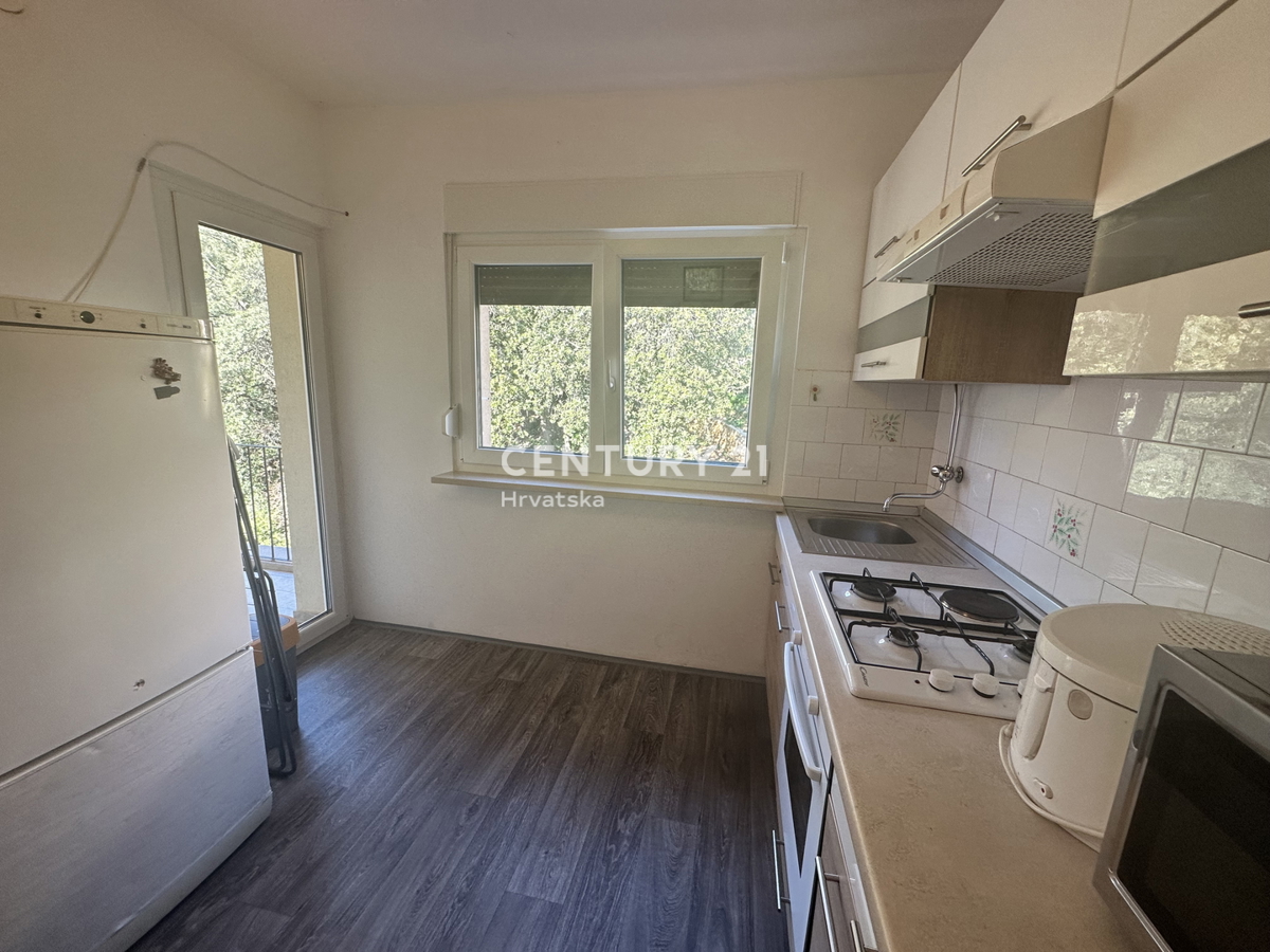 LABIN, RABAC, APPARTAMENTO CON VISTA APERTA SUL MARE, A 200 M DAL MARE