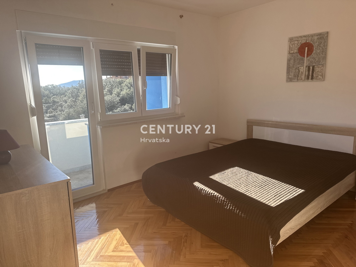 LABIN, RABAC, APPARTAMENTO CON VISTA APERTA SUL MARE, A 200 M DAL MARE