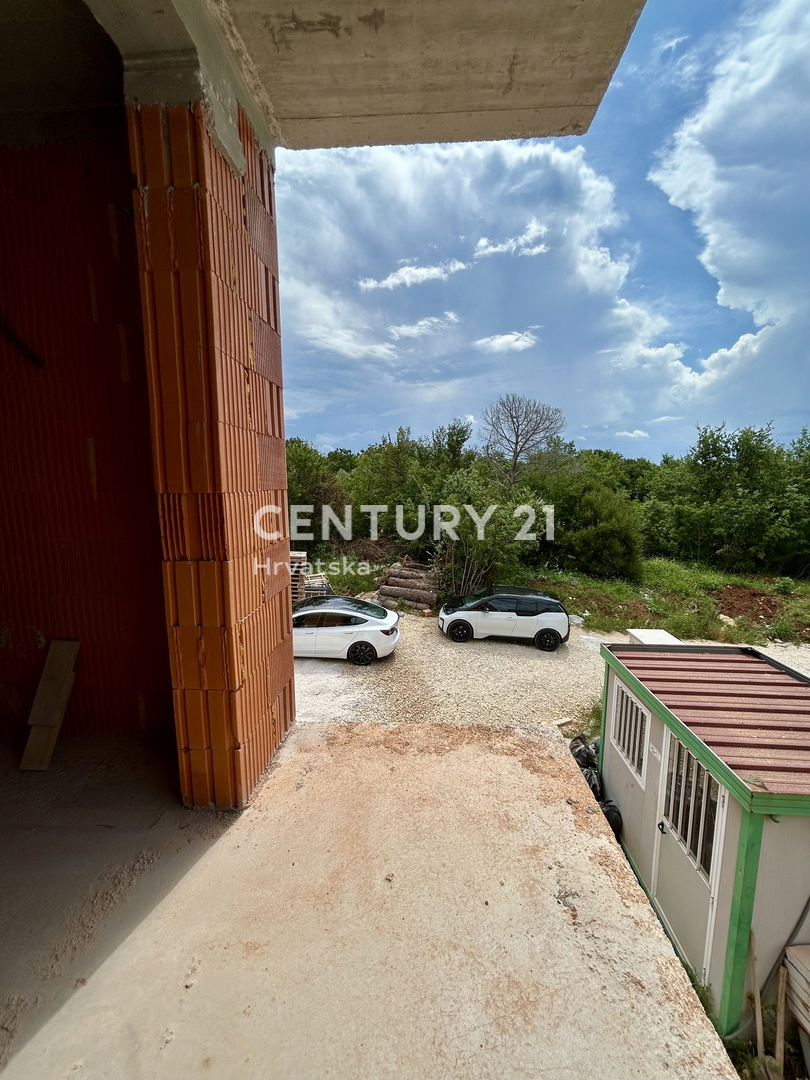 POREČ, PERIFERIA, NUOVO APPARTAMENTO A SOLI 2 KM DALLA SPIAGGIA E DAL MARE