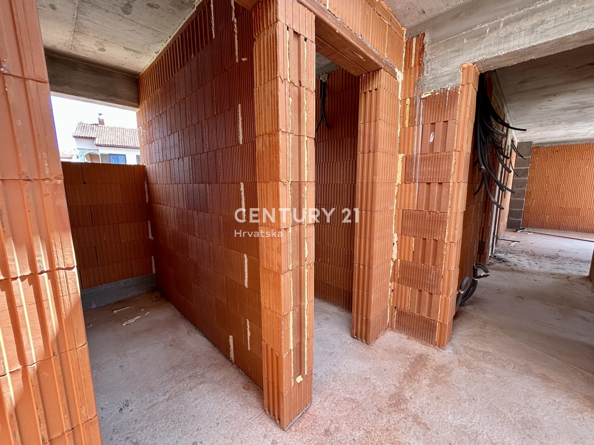 POREČ, PERIFERIA, NUOVO APPARTAMENTO A SOLI 2 KM DALLA SPIAGGIA E DAL MARE