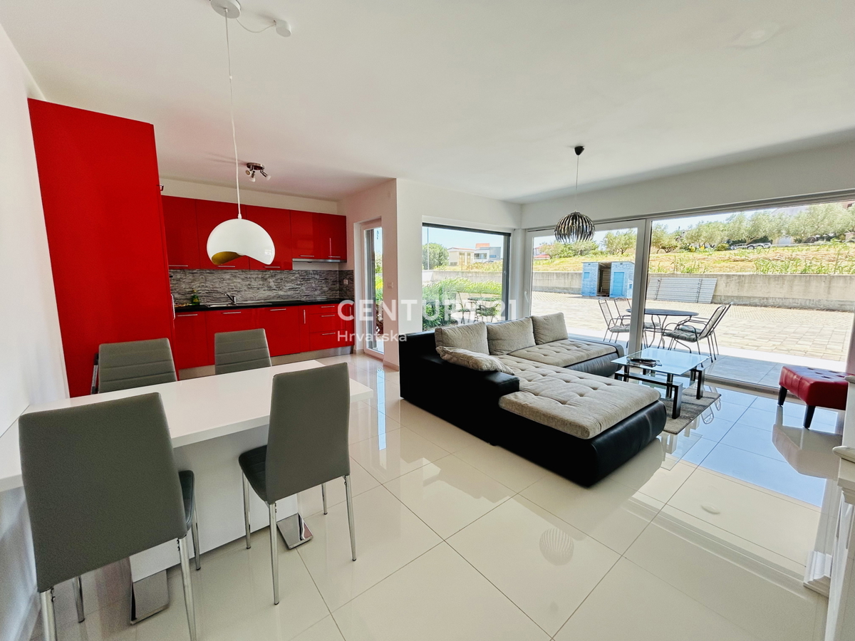 MEDULIN, VOLME, ESCLUSIVA DELL'AGENZIA, APPARTAMENTO A SOLI 200 METRI DAL MARE E DALLA SPIAGGIA