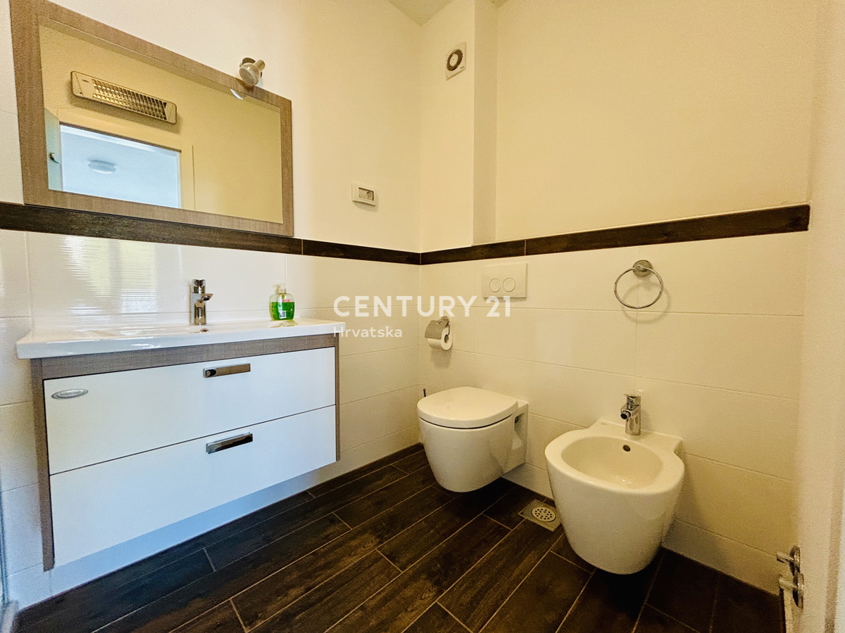 MEDULIN, VOLME, ESCLUSIVA DELL'AGENZIA, APPARTAMENTO A SOLI 200 METRI DAL MARE E DALLA SPIAGGIA