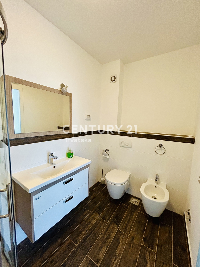 MEDULIN, VOLME, ESCLUSIVA DELL'AGENZIA, APPARTAMENTO A SOLI 200 METRI DAL MARE E DALLA SPIAGGIA