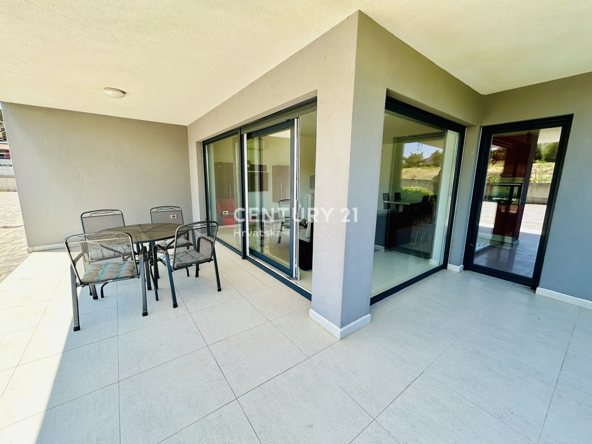 MEDULIN, VOLME, ESCLUSIVA DELL'AGENZIA, APPARTAMENTO A SOLI 200 METRI DAL MARE E DALLA SPIAGGIA