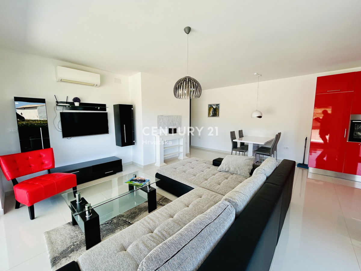 MEDULIN, VOLME, ESCLUSIVA DELL'AGENZIA, APPARTAMENTO A SOLI 200 METRI DAL MARE E DALLA SPIAGGIA