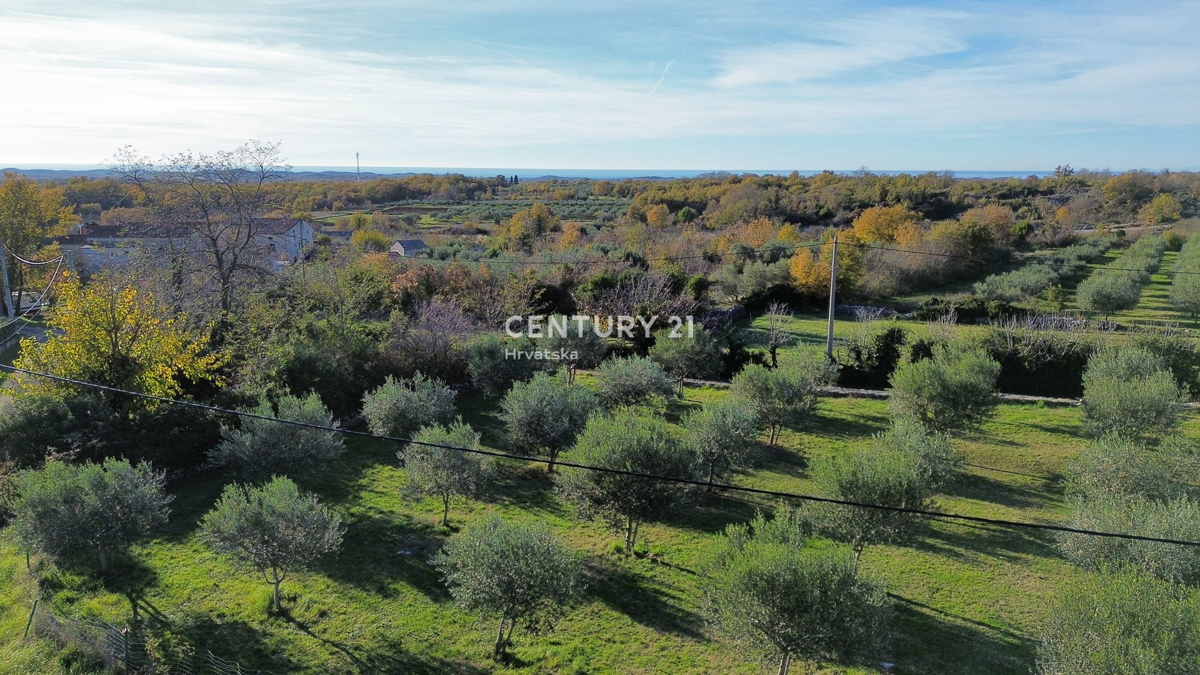 POREČ, SVETI LOVREČ, TERRENO EDIFICABILE CON VISTA MARE
