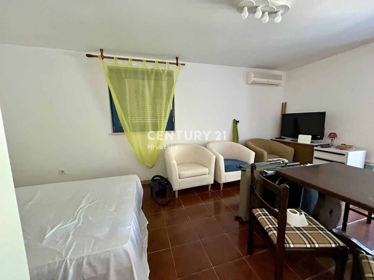 UMAG, DINTORNI, CASA A SOLO 200 METRI DALLA SPIAGGIA E DAL MARE