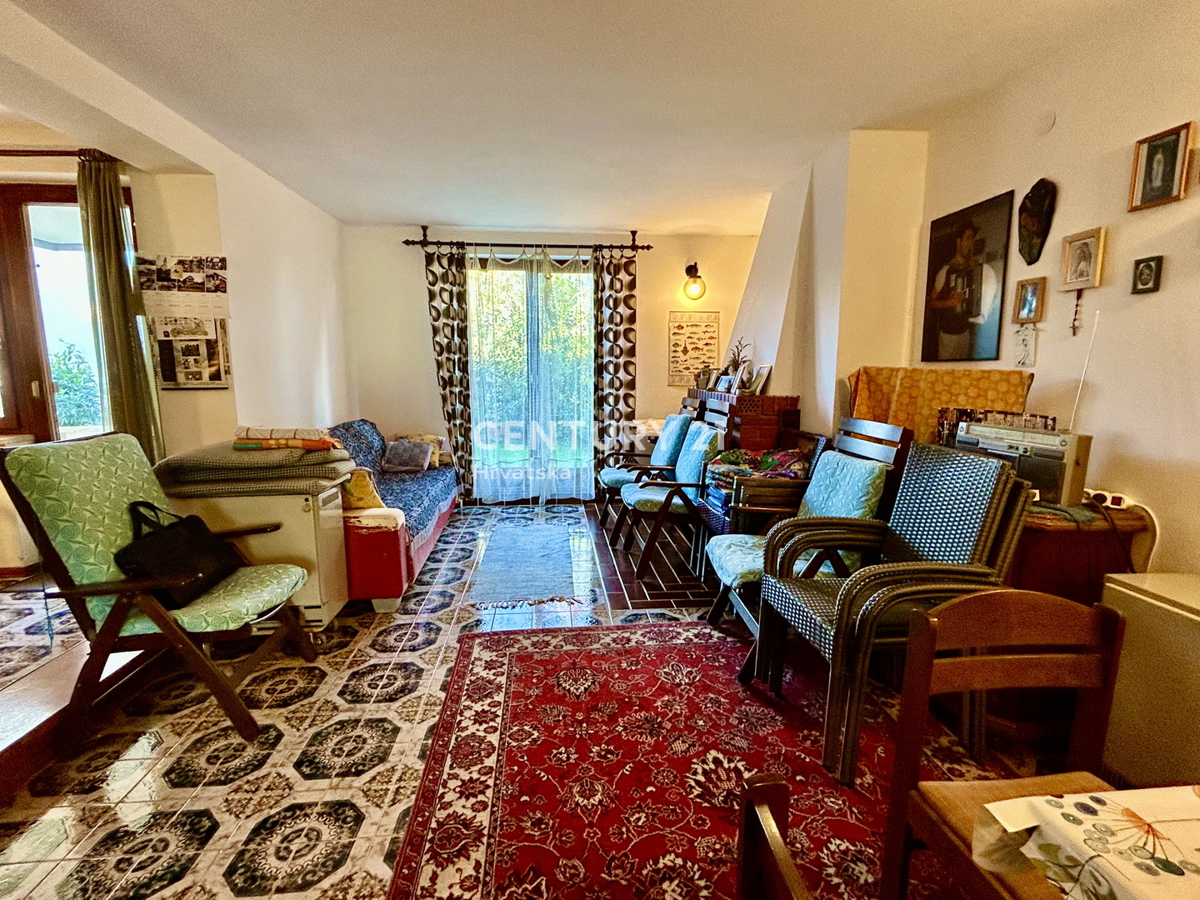 UMAG, DINTORNI, CASA A SOLI 200 METRI DALLA SPIAGGIA