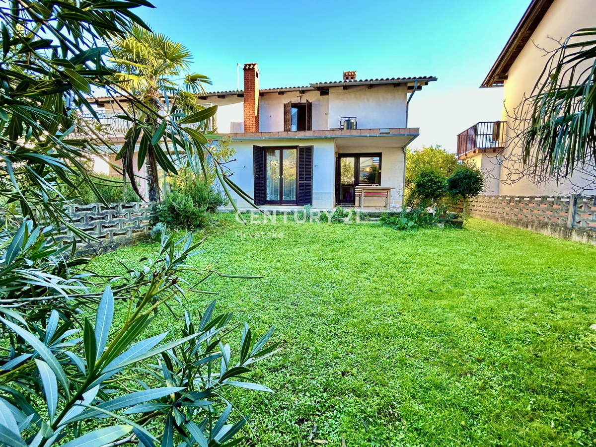 UMAG, DINTORNI, CASA A SOLI 200 METRI DALLA SPIAGGIA