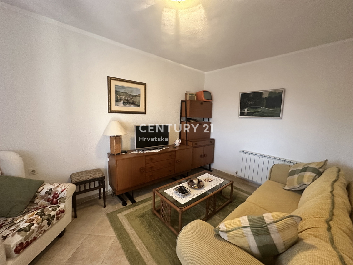 ISTRA, SOVINJAK, CASA CON BEL GIARDINO E SPLENDIDA VISTA