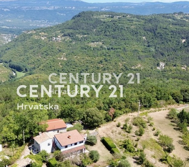 ISTRA, SOVINJAK, CASA CON BEL GIARDINO E SPLENDIDA VISTA