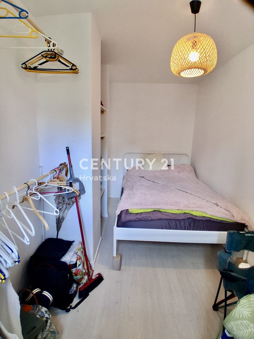 POREČ, ČERVAR PORAT, OTTIMO APPARTAMENTO CON UNA CAMERA A SOLI 100 METRI DAL MARE