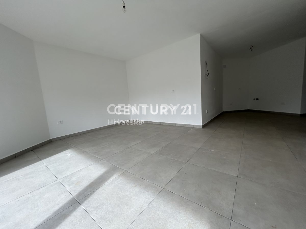 Vendita, Appartamento, 2,5 locali (2S+DB), Provincia di Istria, Umag