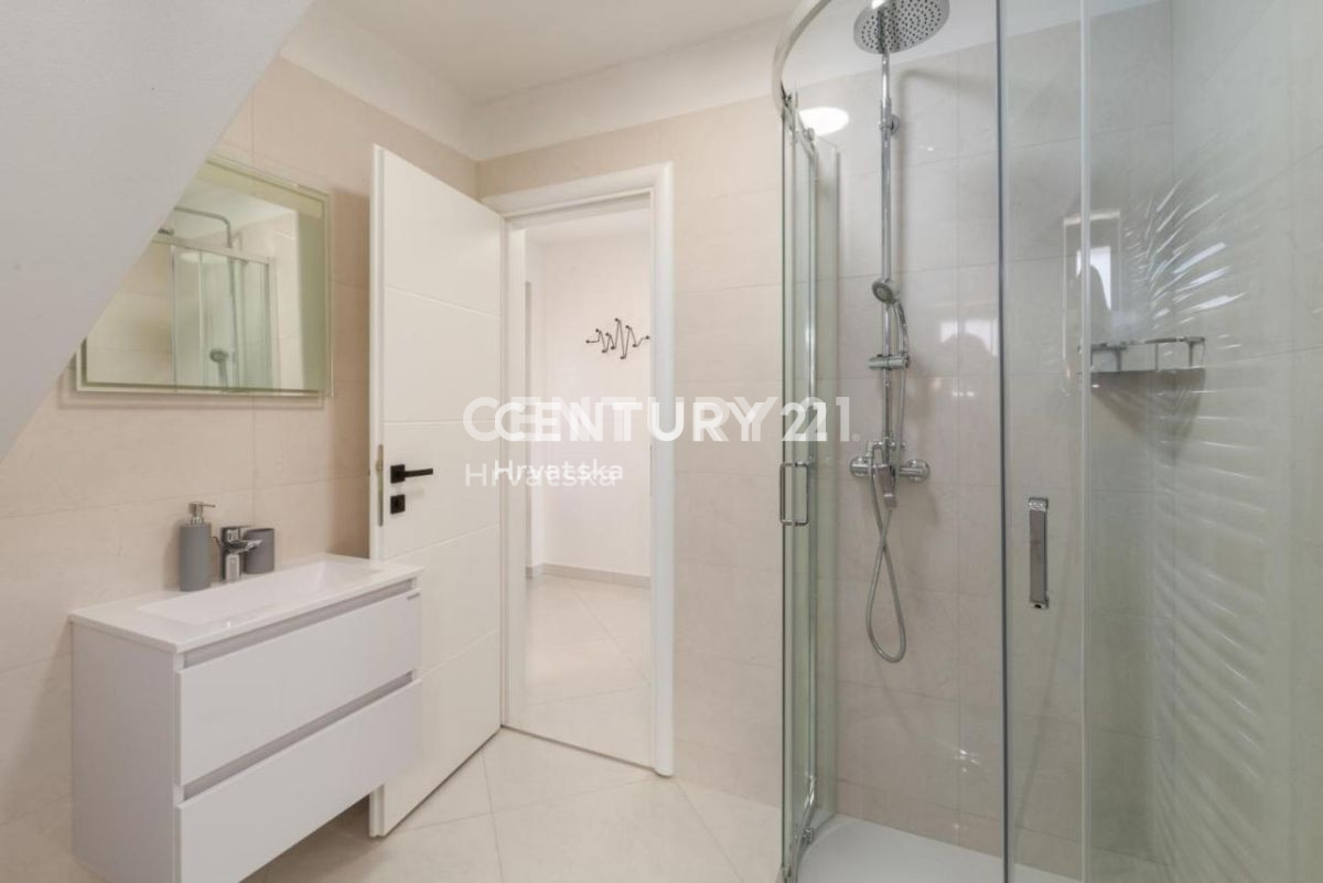 Vendita, Casa, Bifamiliare, Provincia di Istria, Poreč