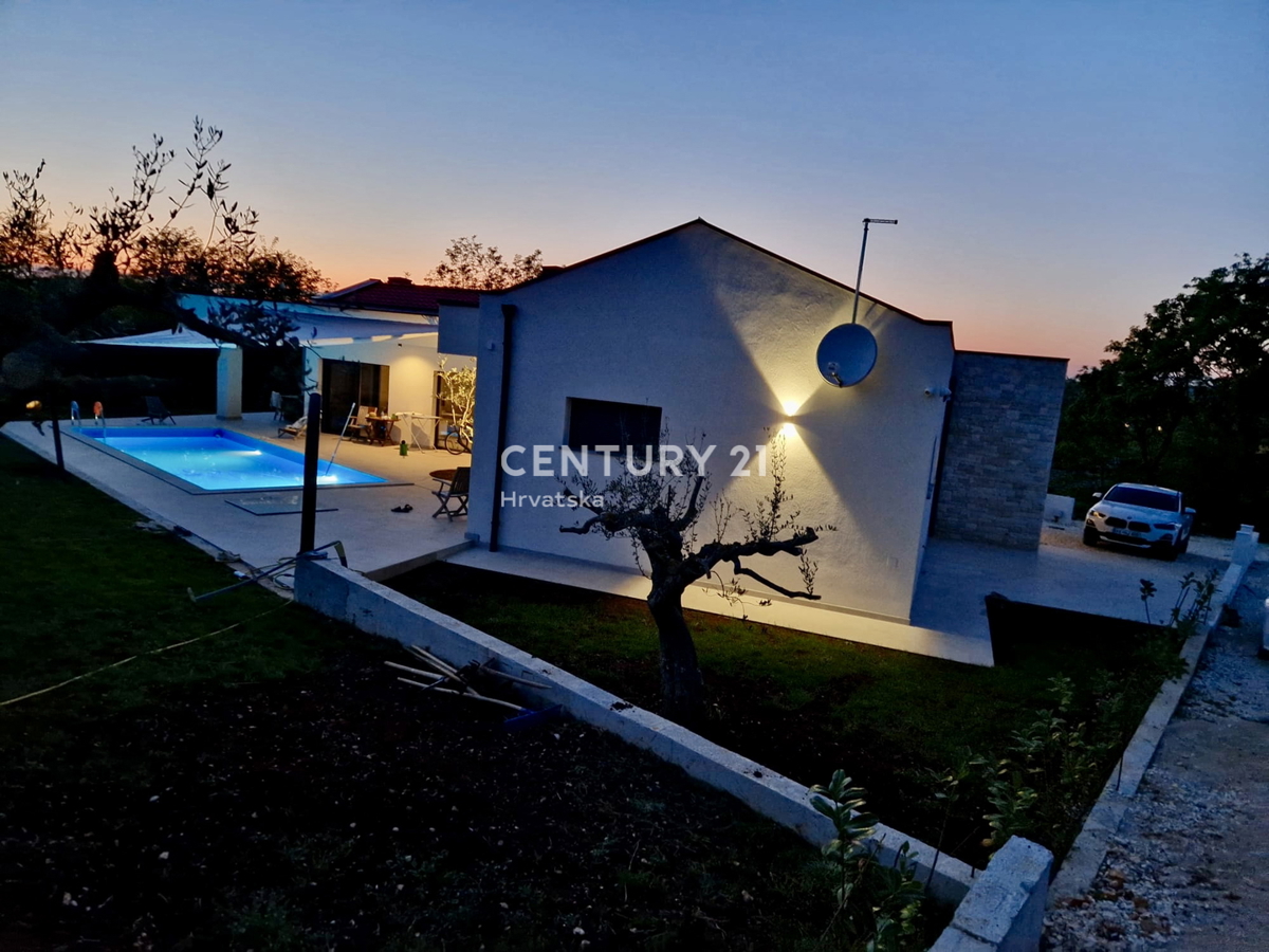 <ROVINJ, OKOLICA, FANTASTIČNA NOVA PRIZEMNICA>