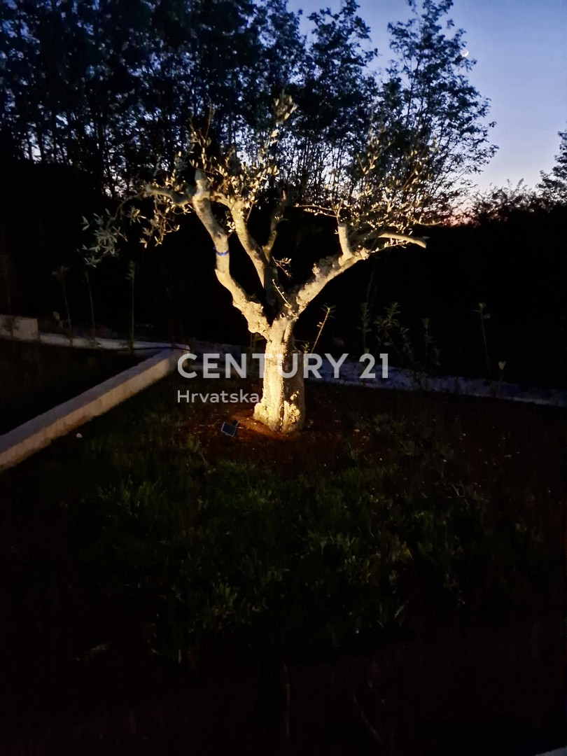 <ROVINJ, OKOLICA, FANTASTIČNA NOVA PRIZEMNICA>