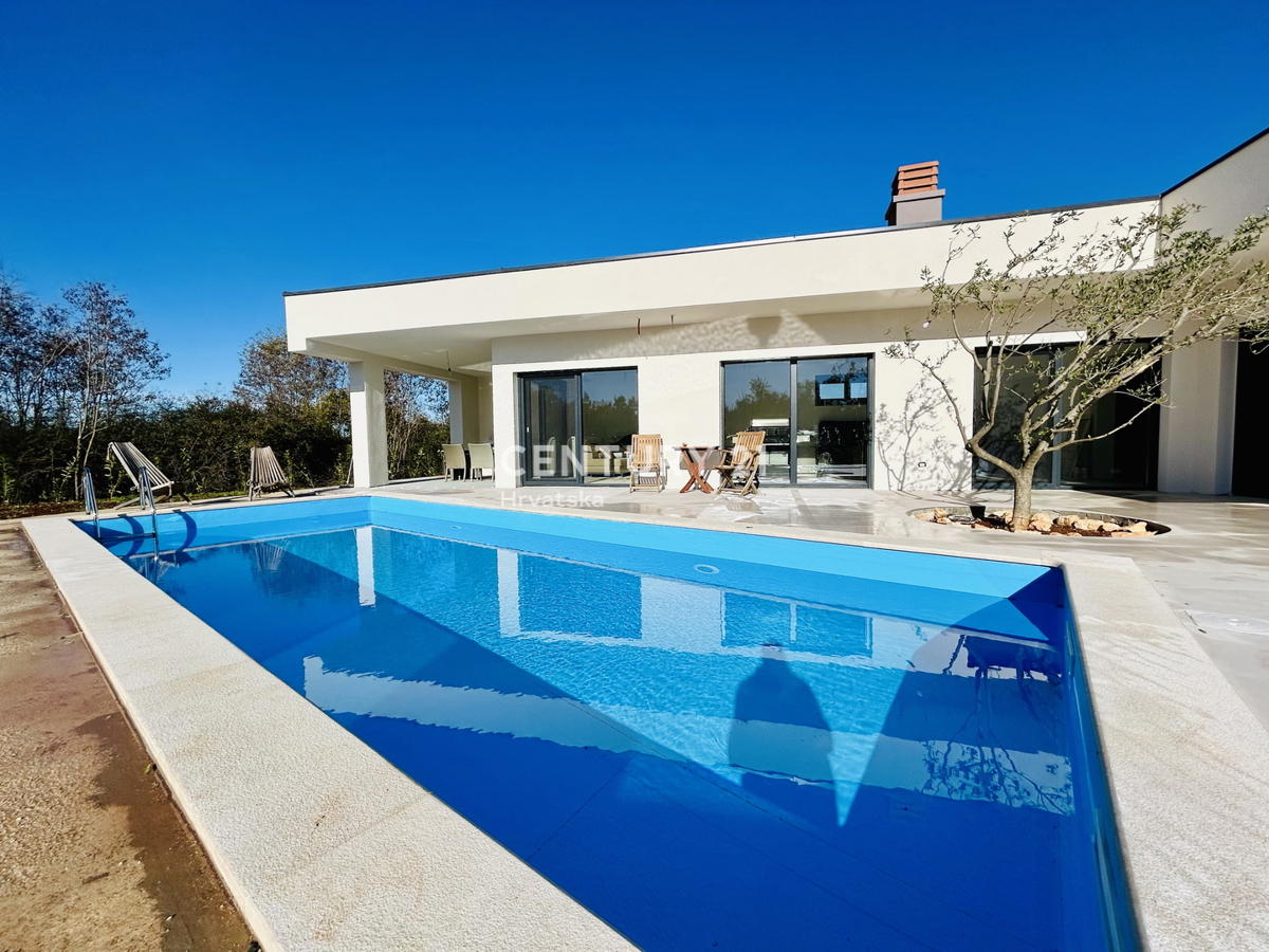 <ROVINJ, OKOLICA, FANTASTIČNA NOVA PRIZEMNICA>