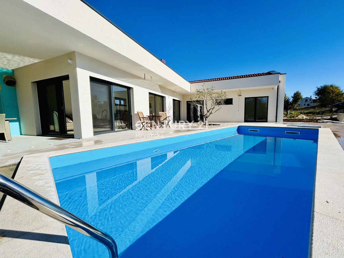 <ROVINJ, OKOLICA, FANTASTIČNA NOVA PRIZEMNICA>