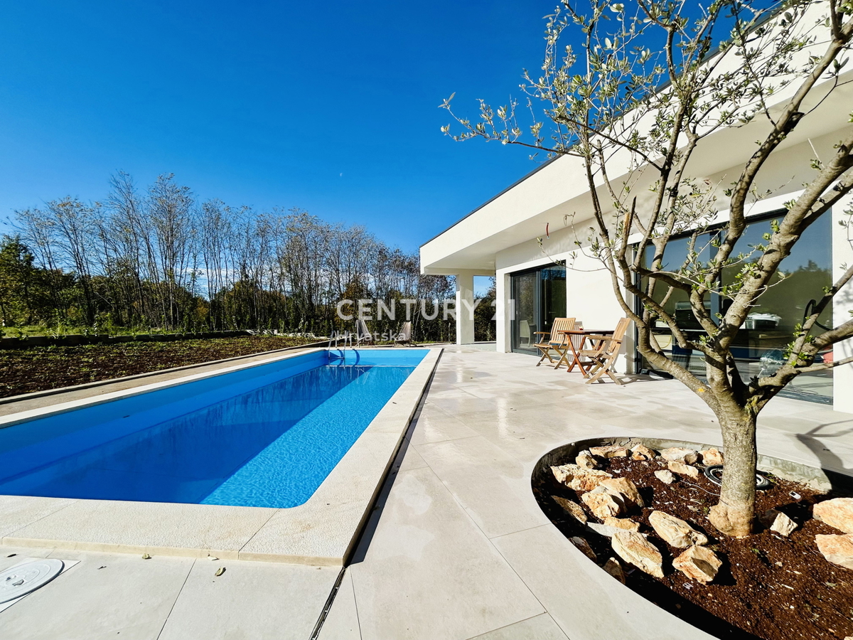 <ROVINJ, OKOLICA, FANTASTIČNA NOVA PRIZEMNICA>