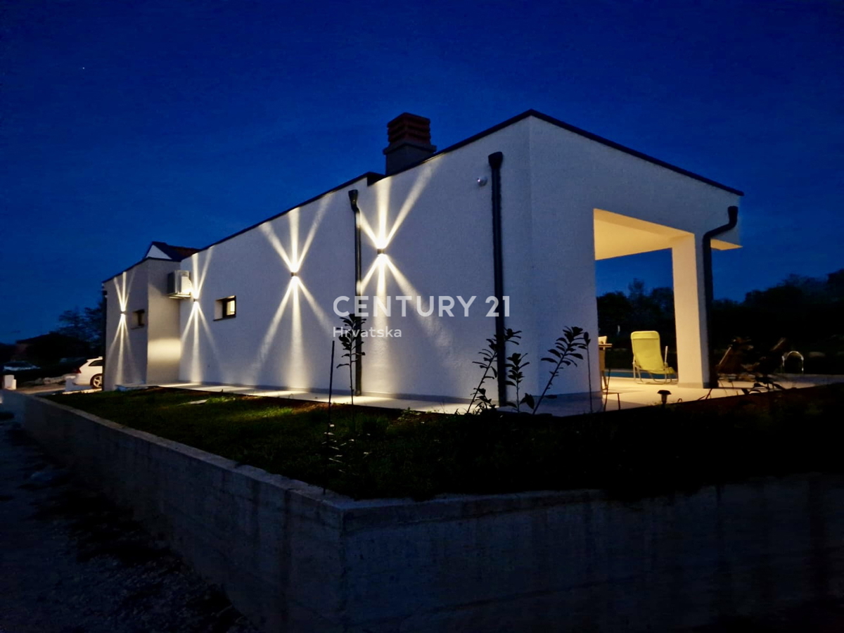 <ROVINJ, OKOLICA, FANTASTIČNA NOVA PRIZEMNICA>