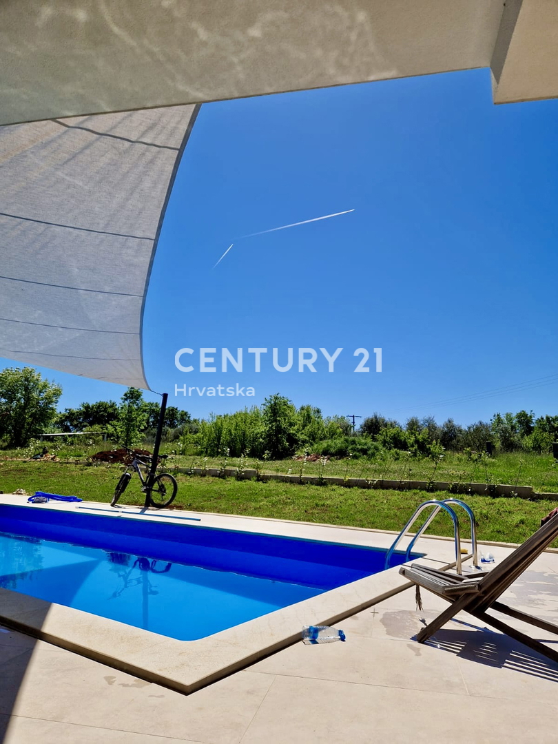 <ROVINJ, OKOLICA, FANTASTIČNA NOVA PRIZEMNICA>