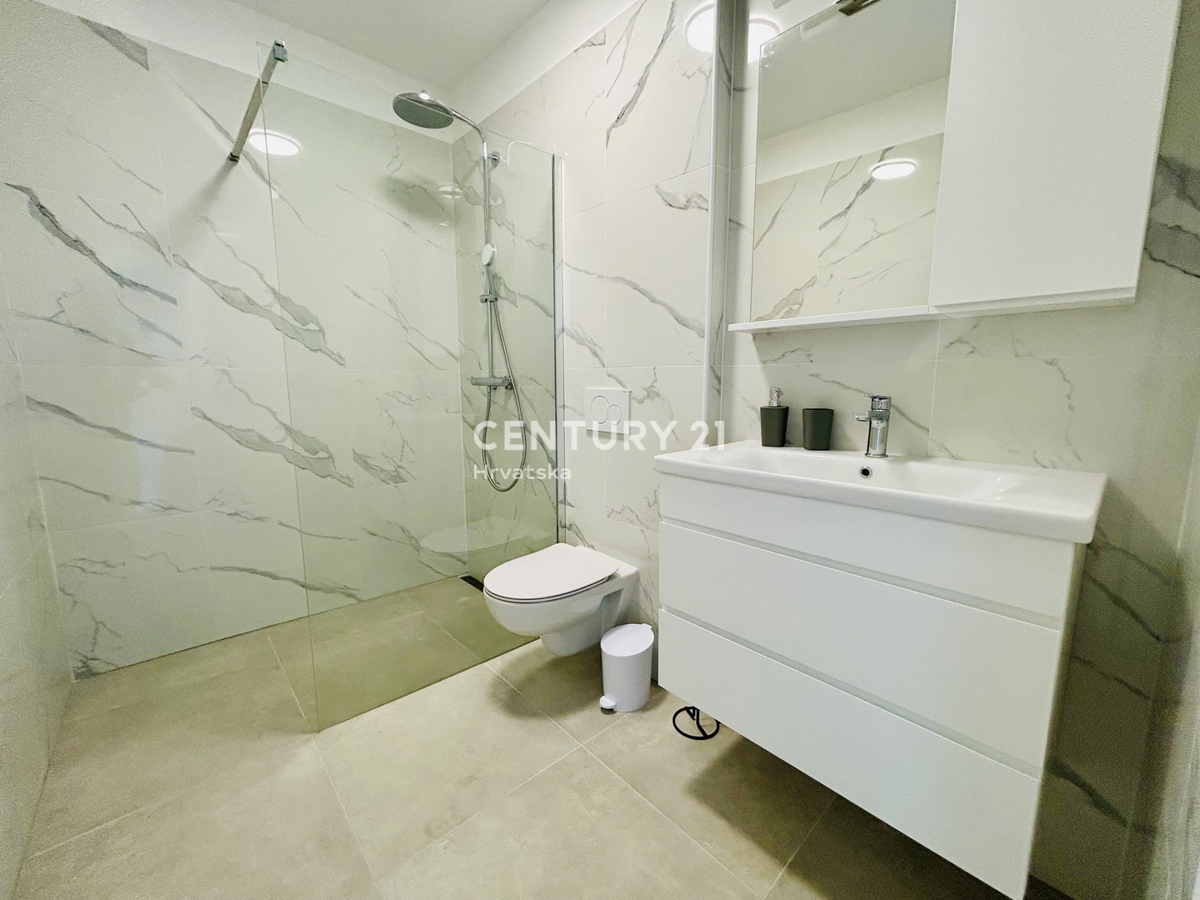 UMAG, DINTORNI, VILLA DUPLEX CON VISTA MARE