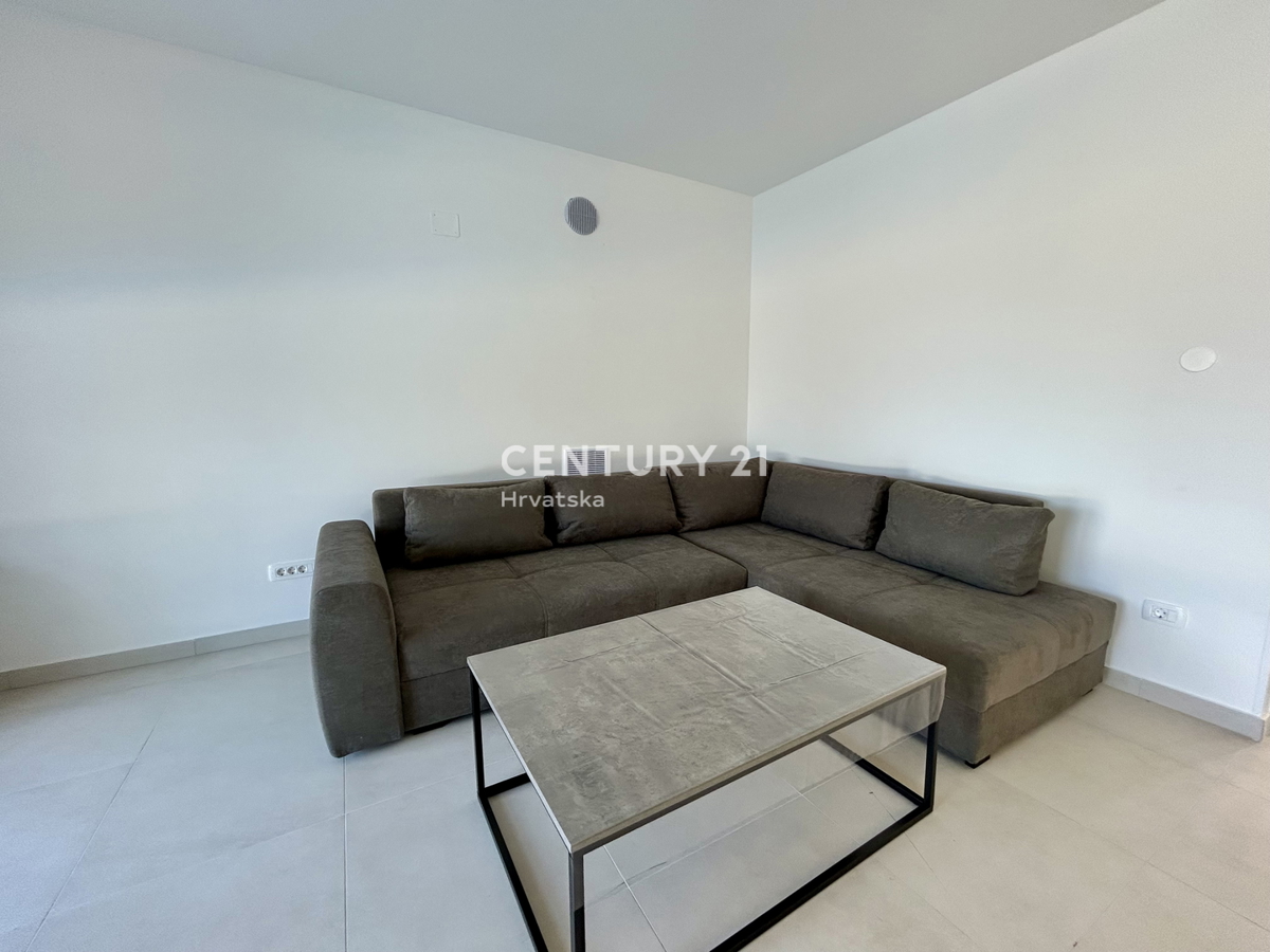 UMAG, DINTORNI, VILLA DUPLEX CON VISTA MARE