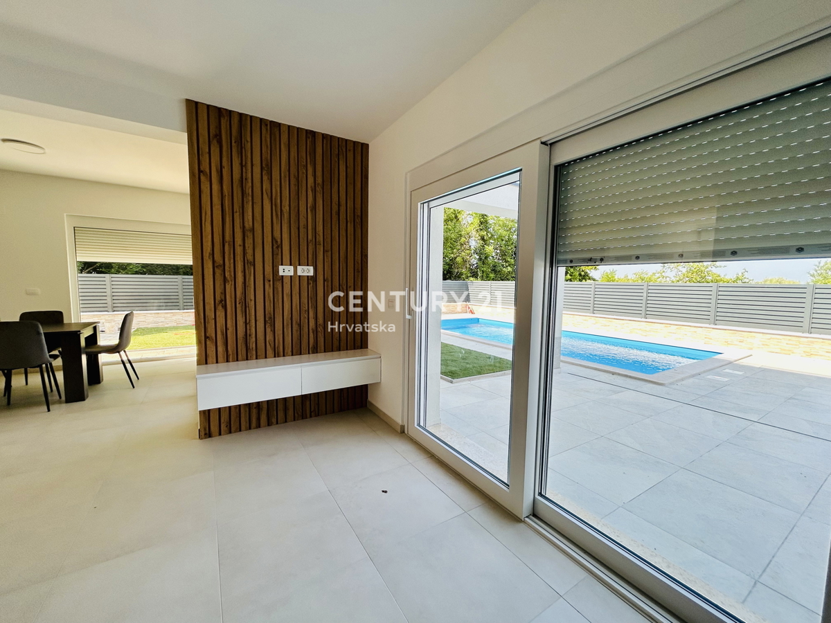 UMAG, DINTORNI, VILLA DUPLEX CON VISTA MARE