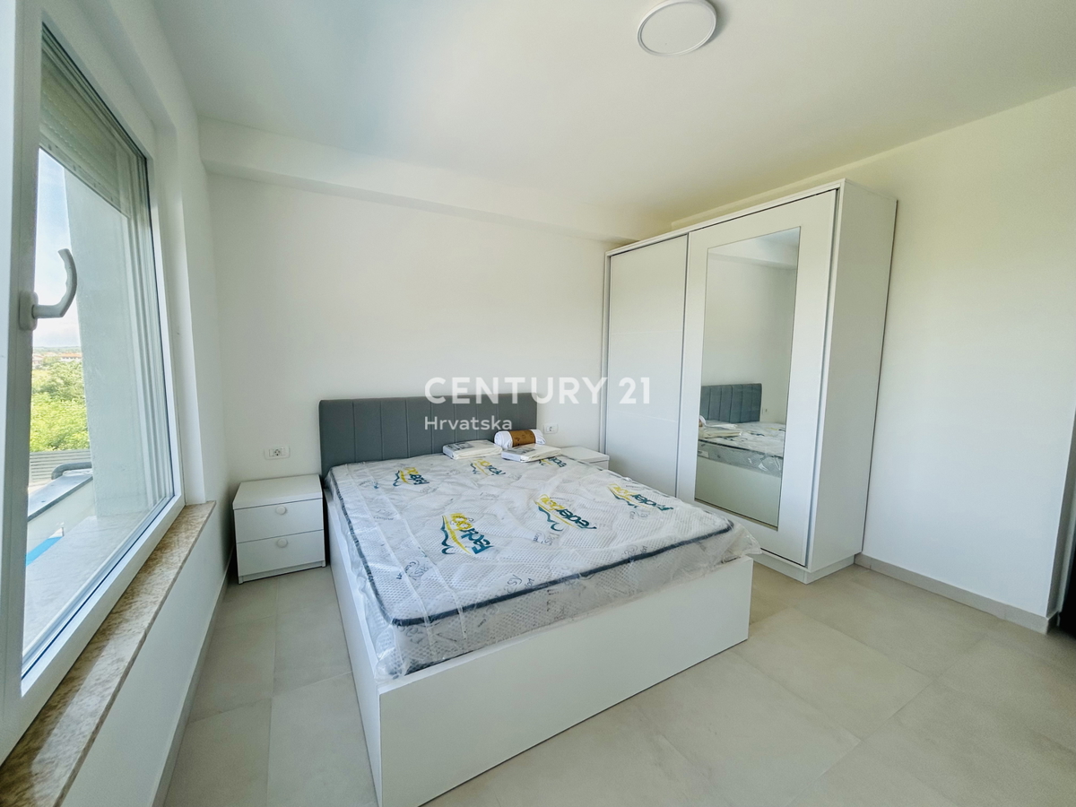 UMAG, DINTORNI, VILLA DUPLEX CON VISTA MARE