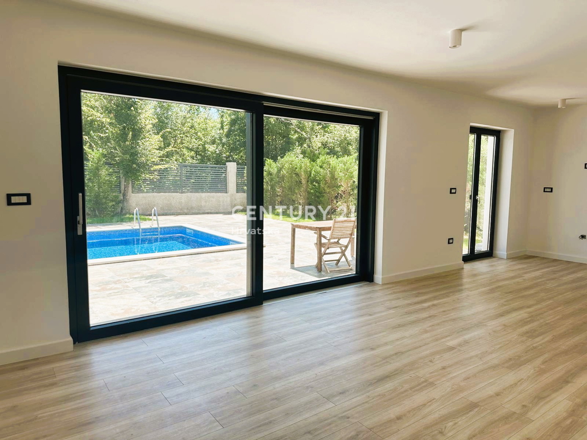 ROVINJSKO SELO, VENDESI BELLA DOPPIA VILLA, NUOVA COSTRUZIONE CON PISCINA