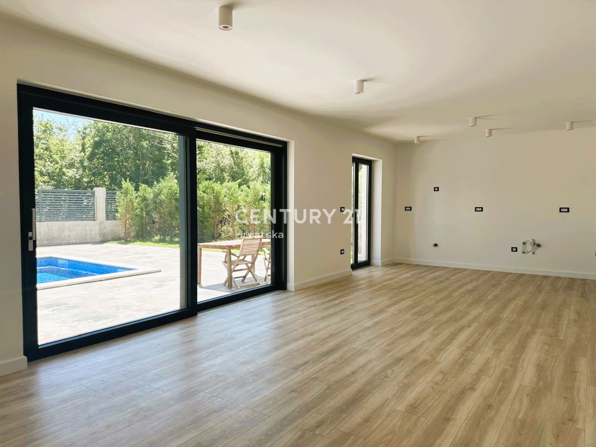 ROVINJSKO SELO, VENDESI BELLA DOPPIA VILLA, NUOVA COSTRUZIONE CON PISCINA