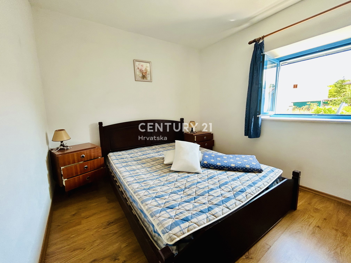 MOTOVUN, DINTORNI, CASA IN PIETRA ISTRIANA IN UN AMBIENTE IDILLIACO