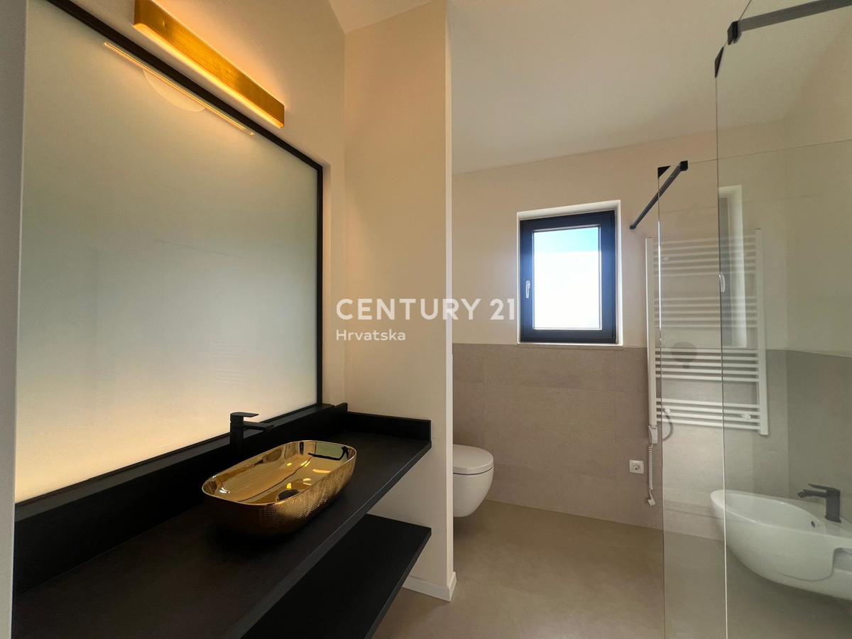 POREČ, VILLA MODERNA NUOVA CON PISCINA