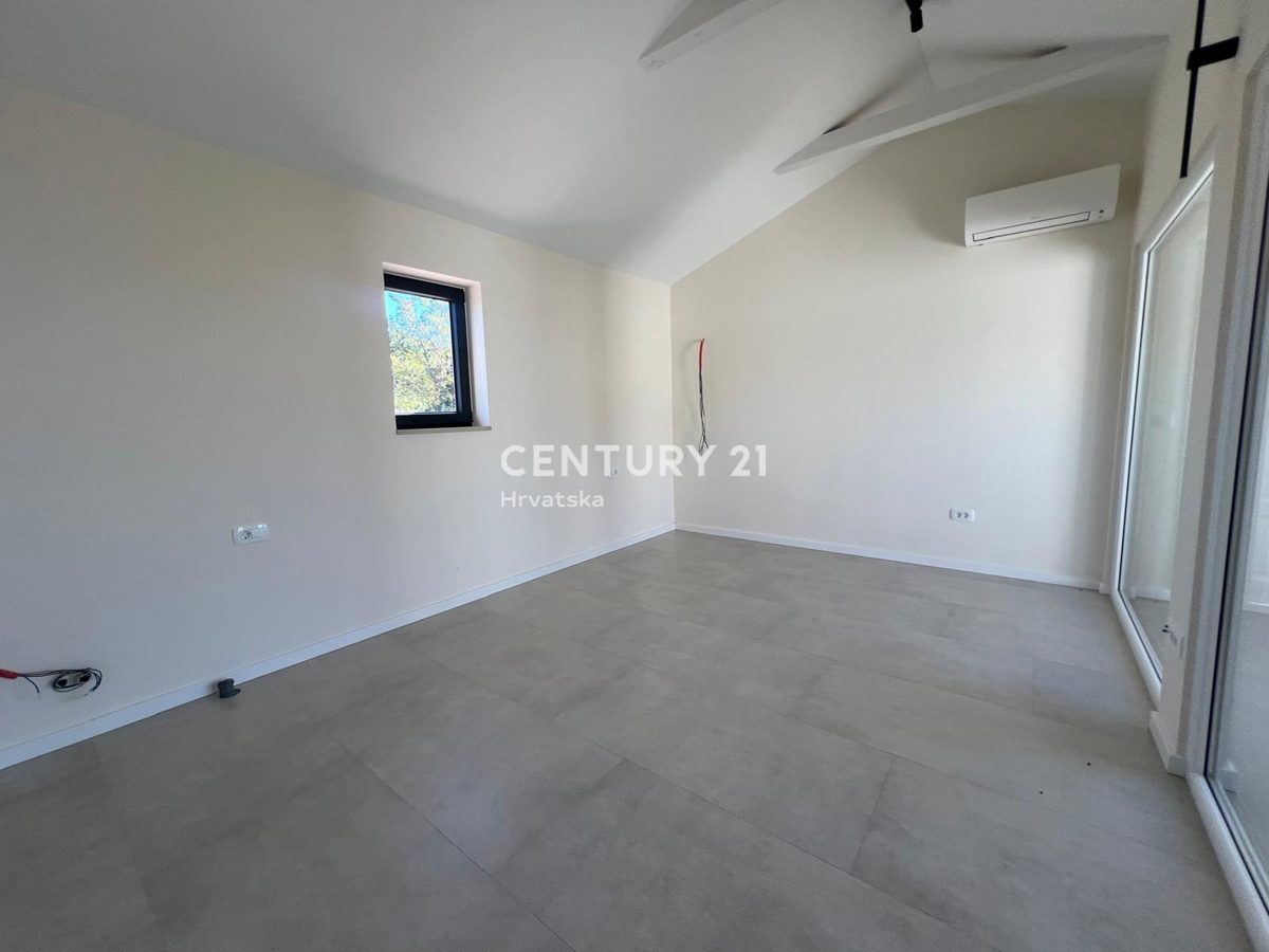 POREČ, VILLA MODERNA NUOVA CON PISCINA