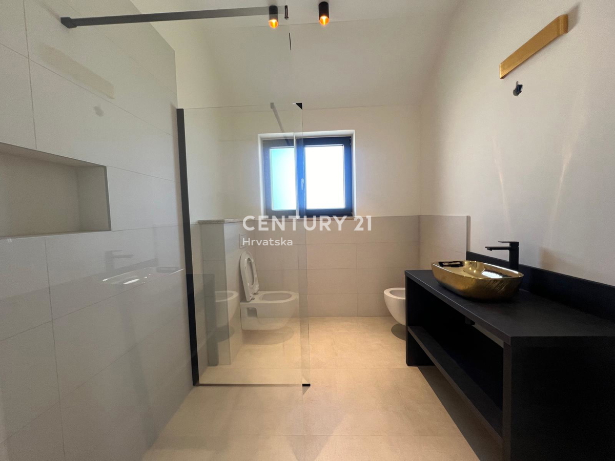 POREČ, VILLA MODERNA NUOVA CON PISCINA