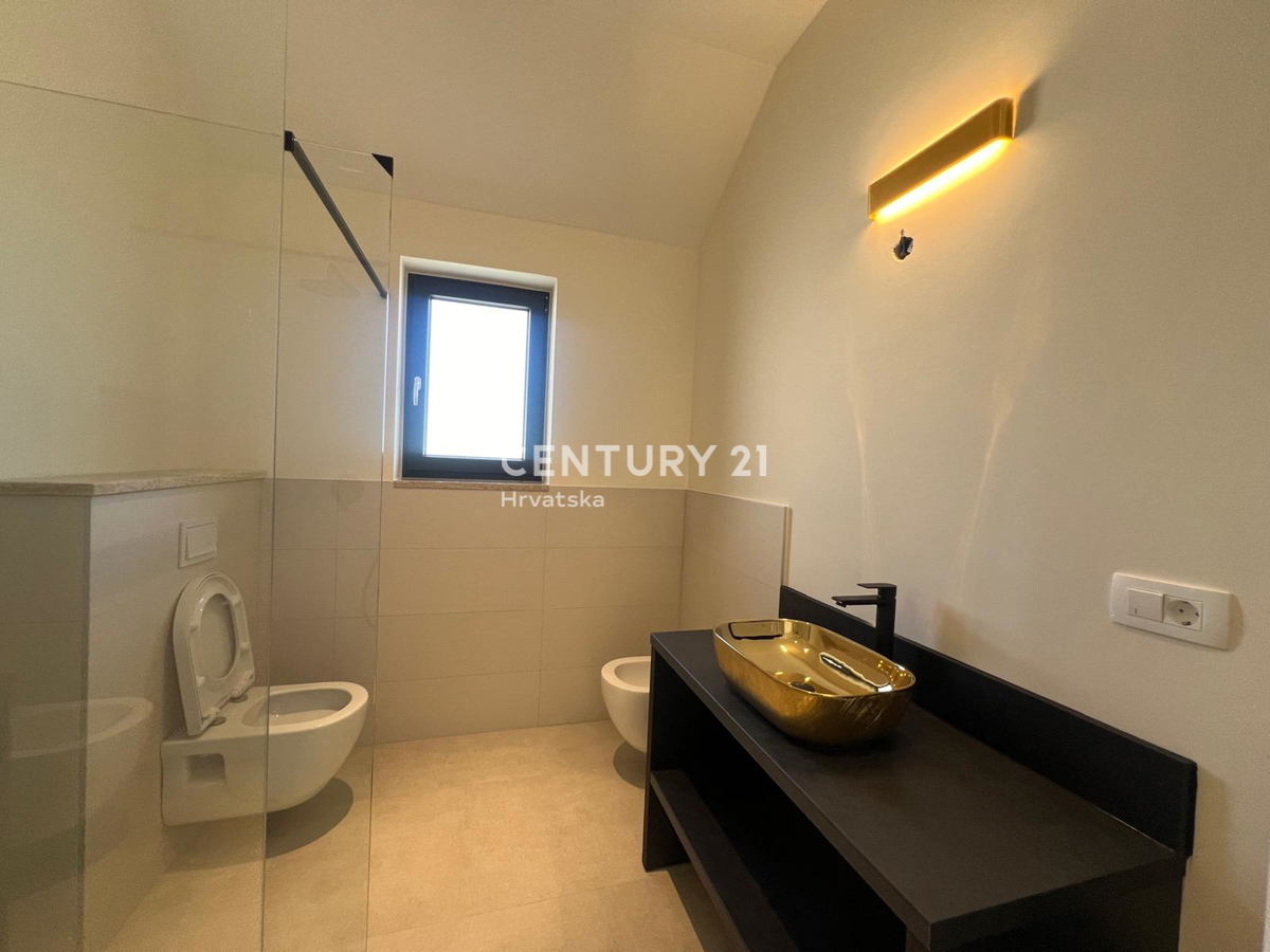 POREČ, VILLA MODERNA NUOVA CON PISCINA