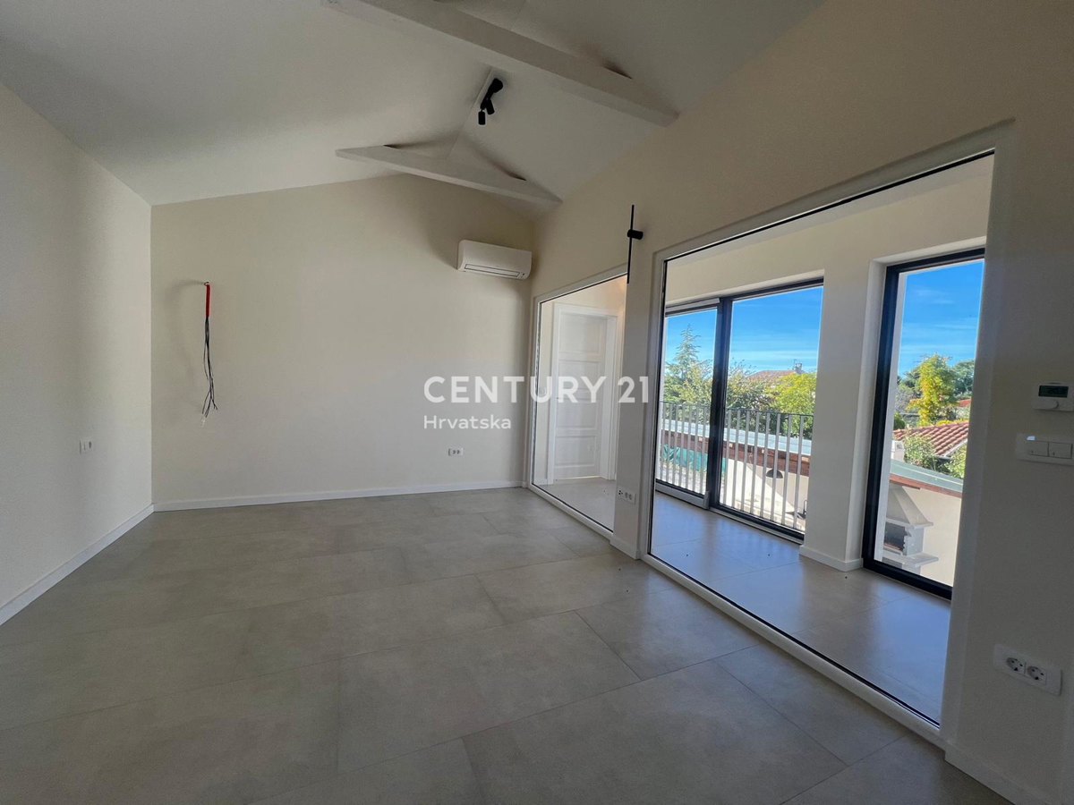 POREČ, VILLA MODERNA NUOVA CON PISCINA