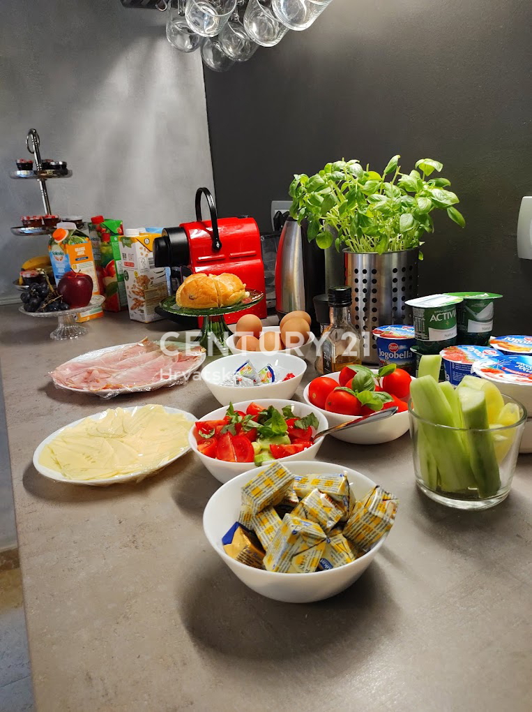 LABIN, CENTRO STORICO, BOUTIQUE HOTEL CON 5 CAMERE IN UNA SPLENDIDA POSIZIONE