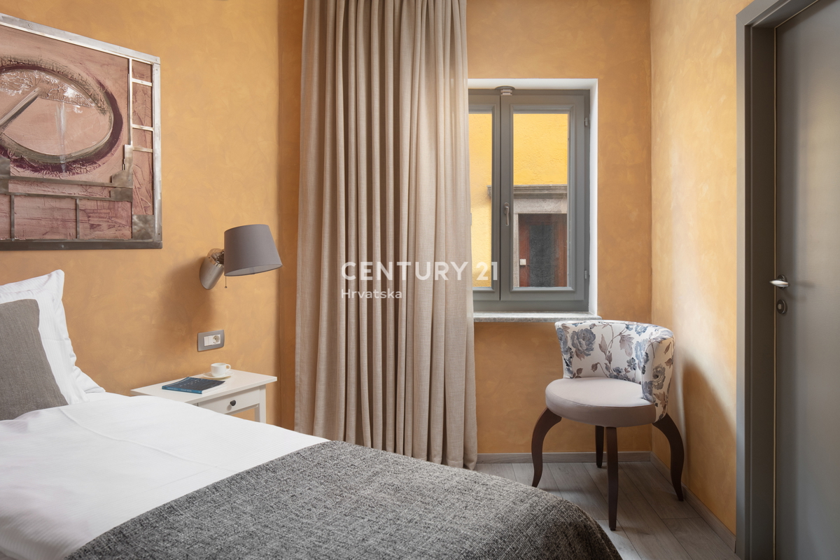 LABIN, CENTRO STORICO, BOUTIQUE HOTEL CON 5 CAMERE IN UNA SPLENDIDA POSIZIONE