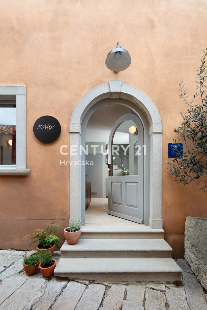 LABIN, CENTRO STORICO, BOUTIQUE HOTEL CON 5 CAMERE IN UNA SPLENDIDA POSIZIONE