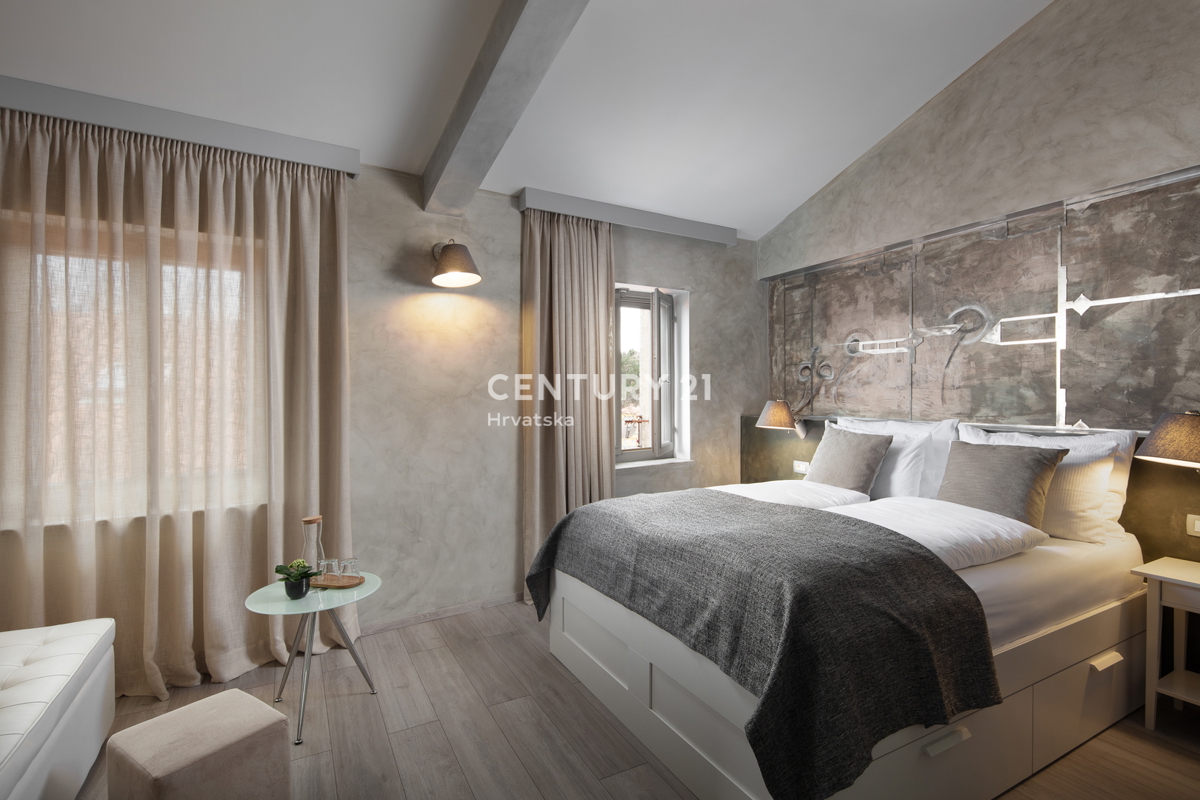 LABIN, CENTRO STORICO, BOUTIQUE HOTEL CON 5 CAMERE IN UNA SPLENDIDA POSIZIONE