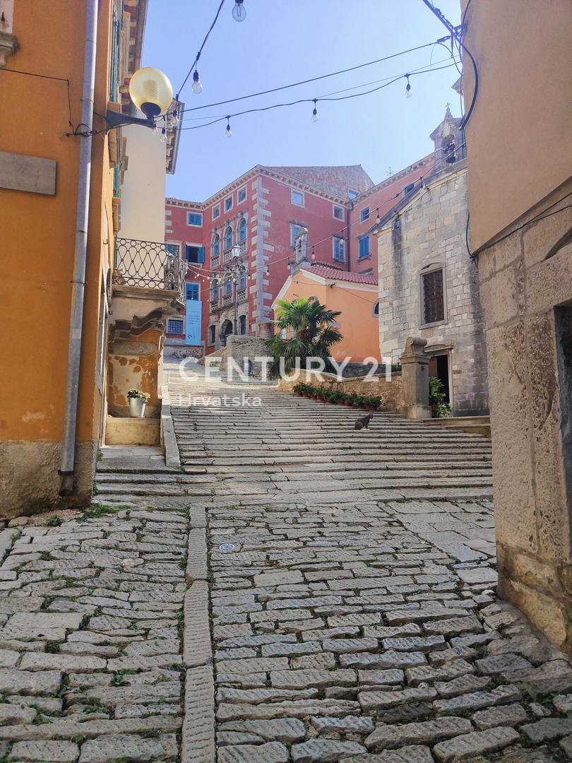 LABIN, CENTRO STORICO, BOUTIQUE HOTEL CON 5 CAMERE IN UNA SPLENDIDA POSIZIONE