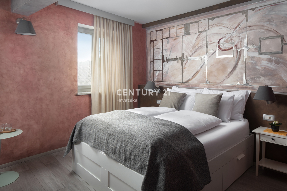 LABIN, CENTRO STORICO, BOUTIQUE HOTEL CON 5 CAMERE IN UNA SPLENDIDA POSIZIONE