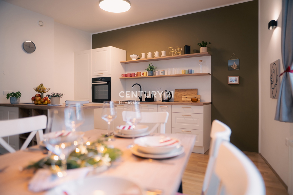 MARIBOR, POHORJE, APPARTAMENTO AL PIANO TERRA CON GRANDE ATRIO