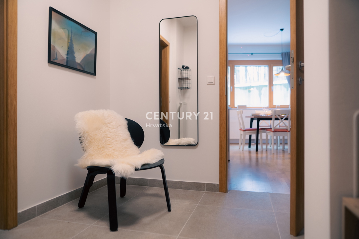 MARIBOR, POHORJE, APPARTAMENTO AL PIANO TERRA CON GRANDE ATRIO