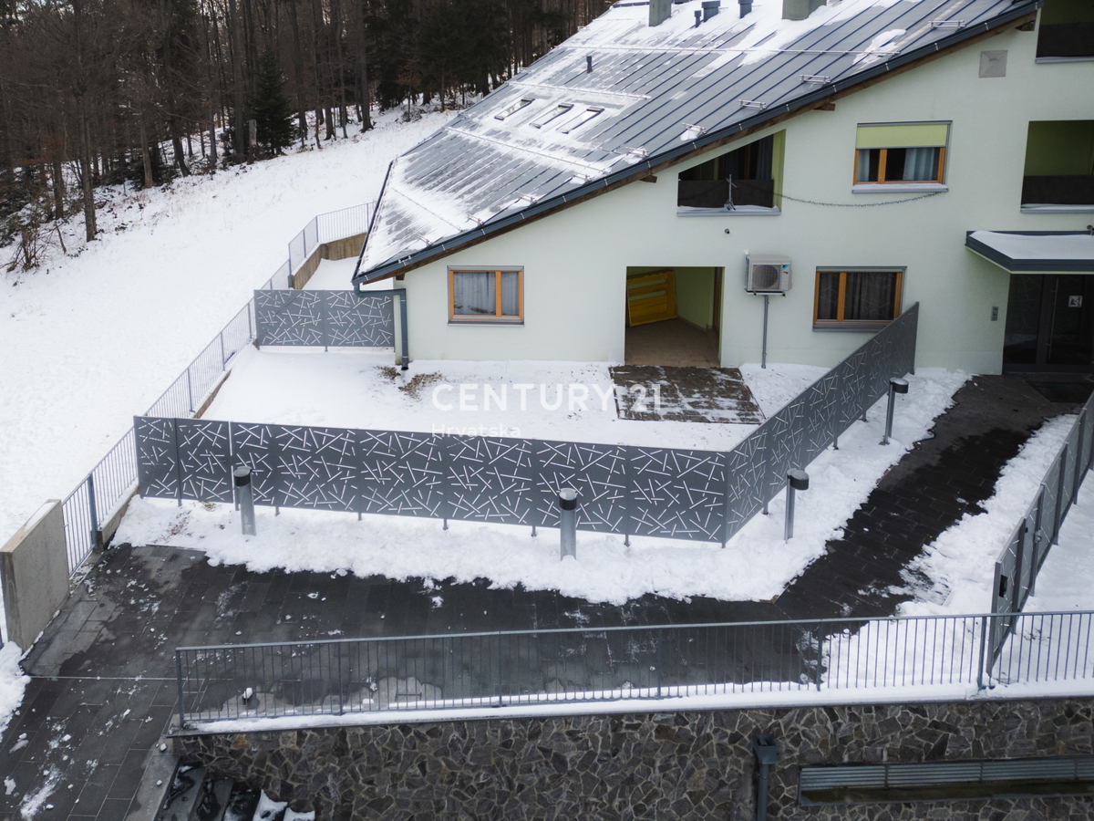 MARIBOR, POHORJE, APPARTAMENTO AL PIANO TERRA CON GRANDE ATRIO