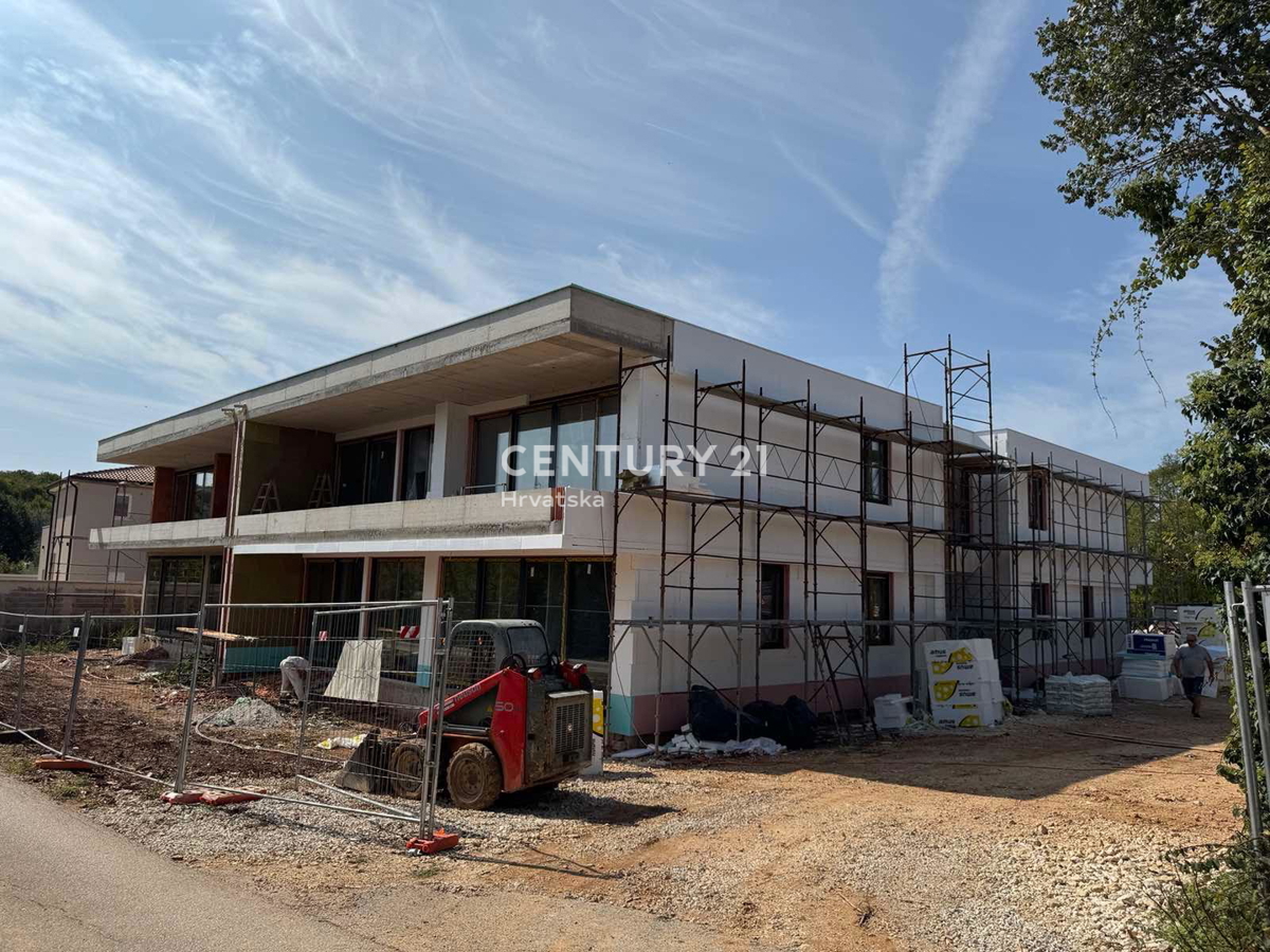ROVINJSKO SELO, VENDITA APPARTAMENTO IN NUOVA COSTRUZIONE CON GIARDINO