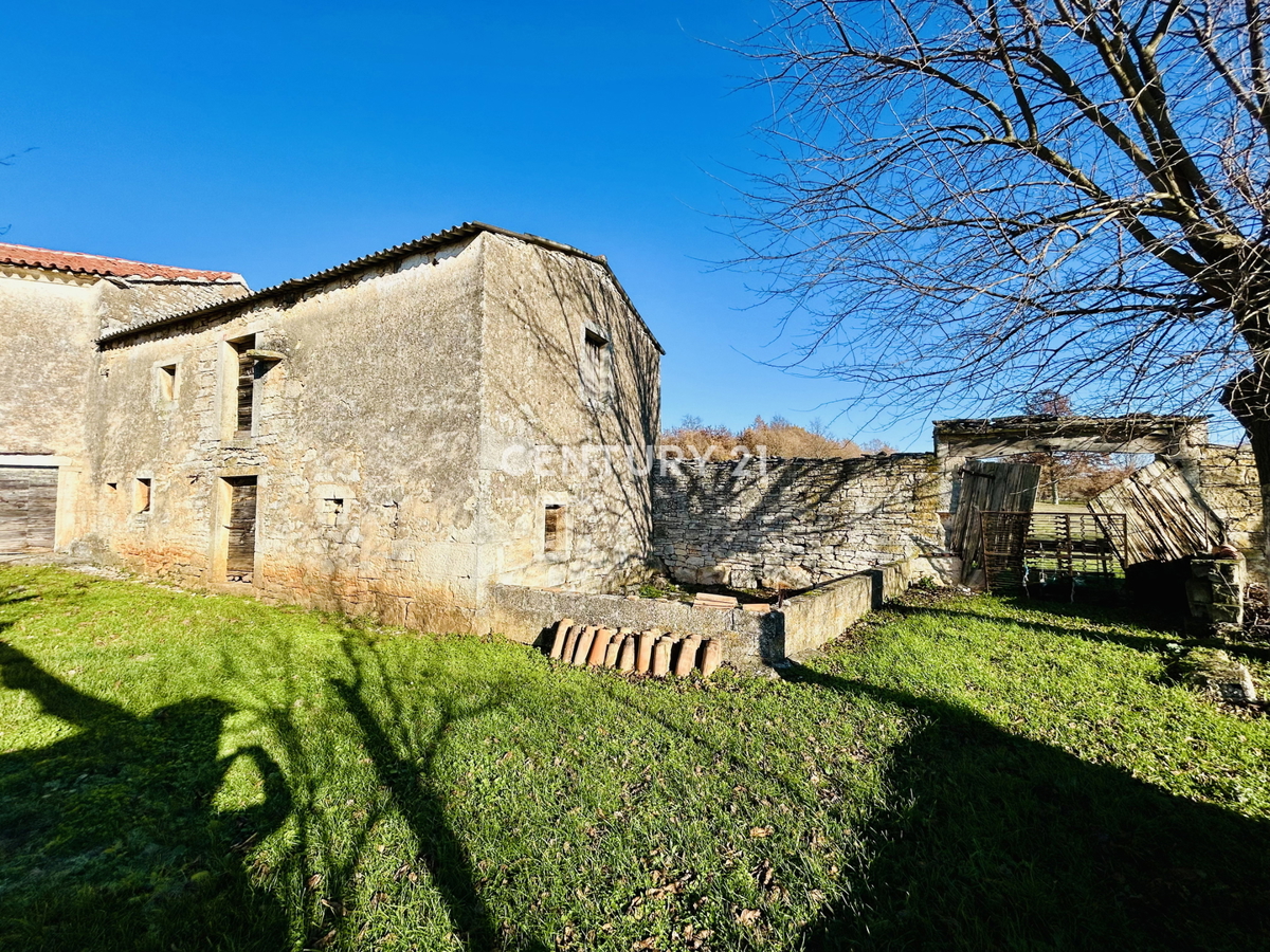 POREČ, DINTORNI, ESCLUSIVO PODERE AUTOCTONO ISTRIANO CON VISTA SUL MARE